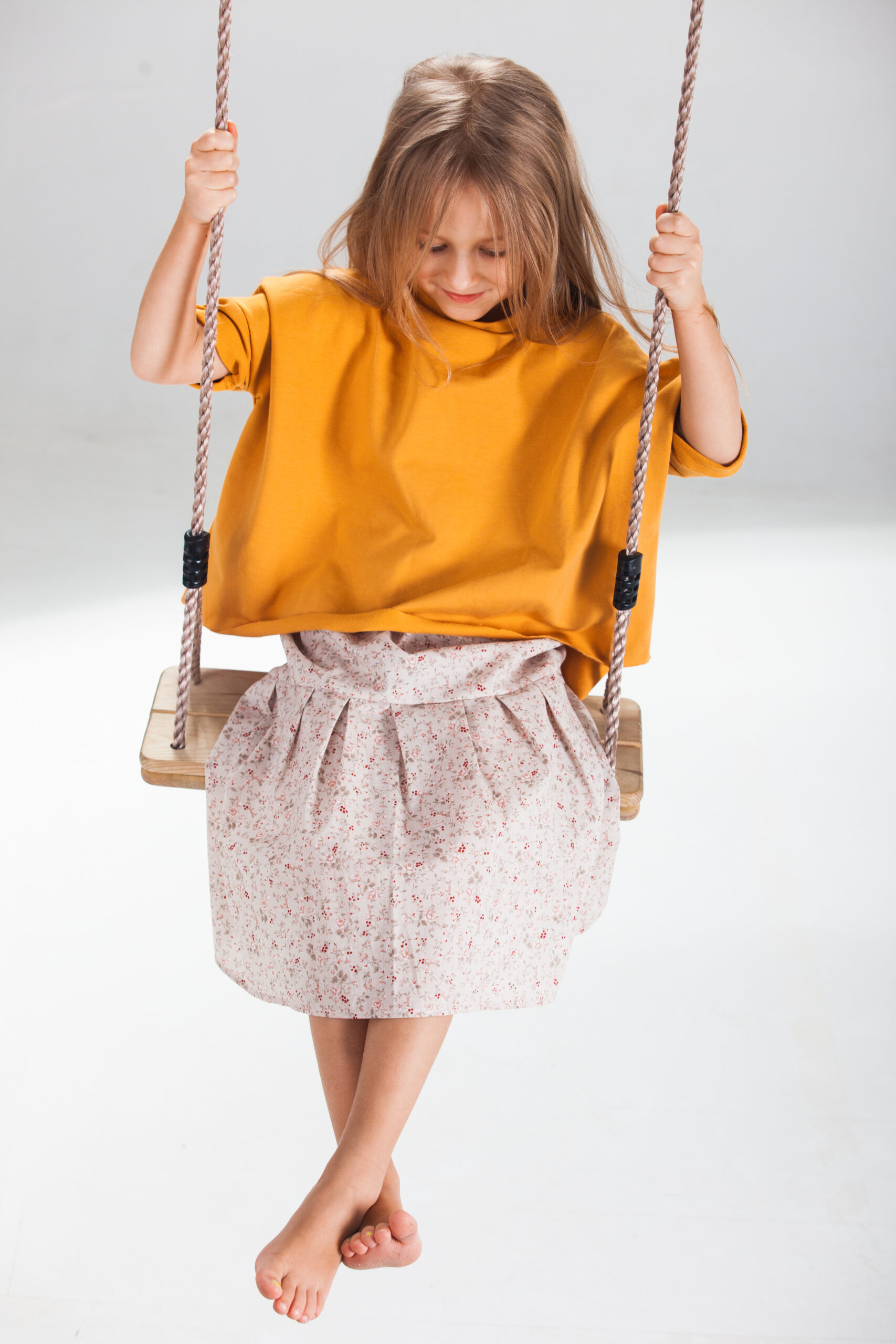 photo by wysokiniski.com Spódnica midi "Daisy"